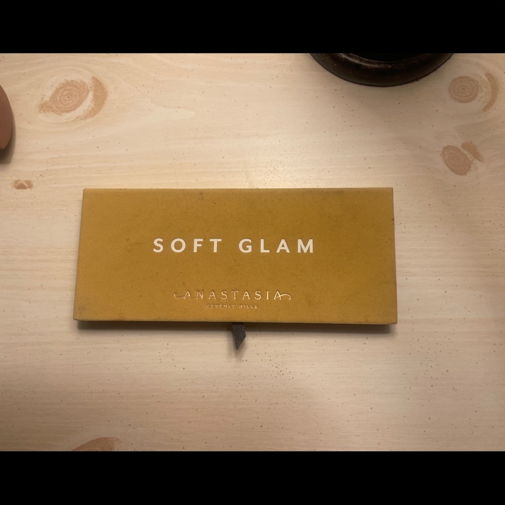 Anastasia Soft Glam Eyeshadow Palate
